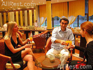 Joy Kiris World Hotel 40